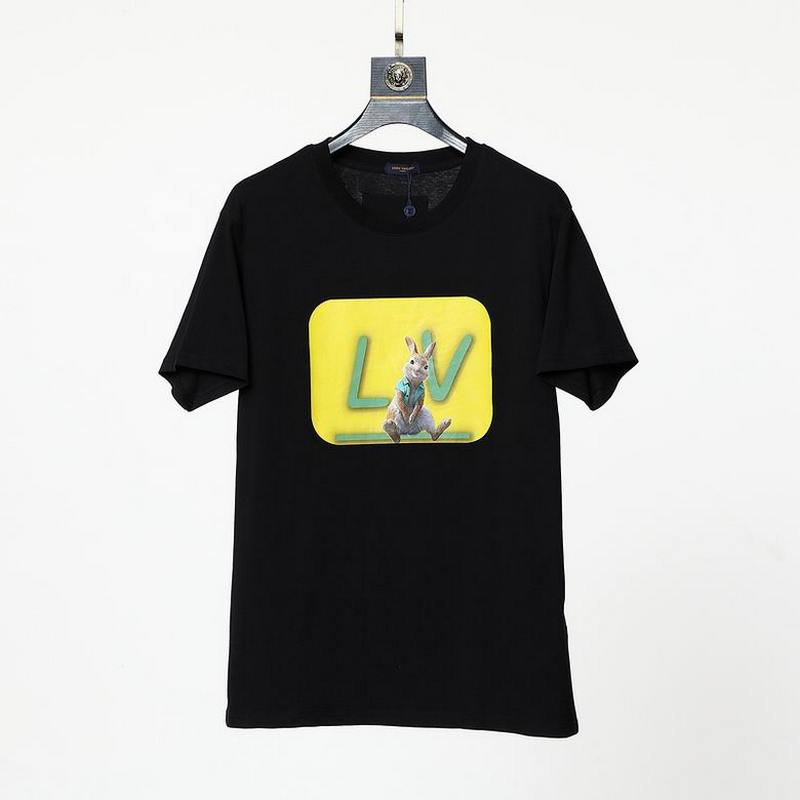 Louis Vuitton Men's T-shirts 671